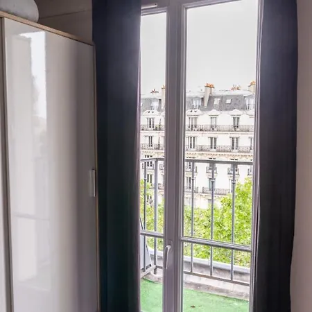 Apartament Beautiful Design And Bright Apt In The 8Th Paris Paryż